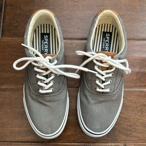 Men’s Sperry Striper shoes